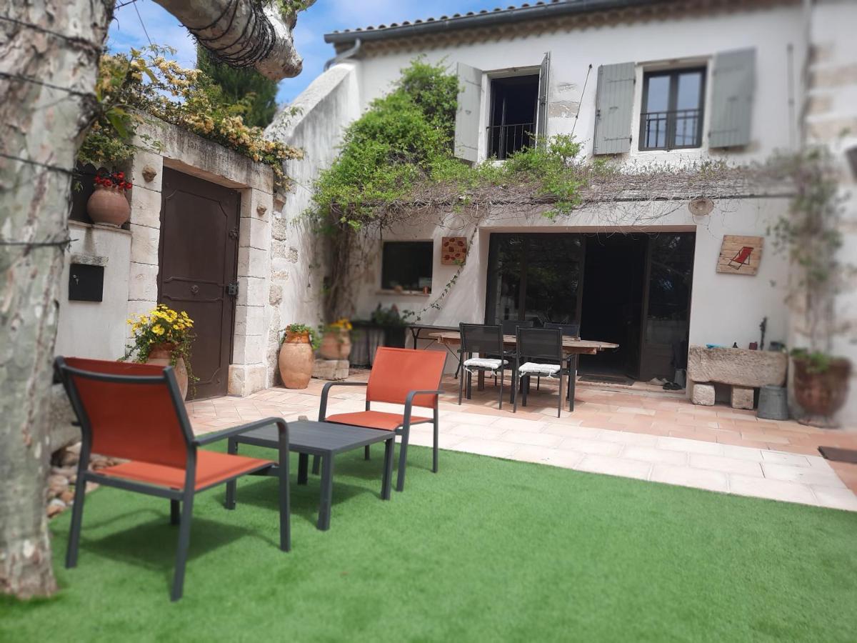Mas" La Maison De Mon Pere " Proche Avignon A Pujaut Kültér fotó